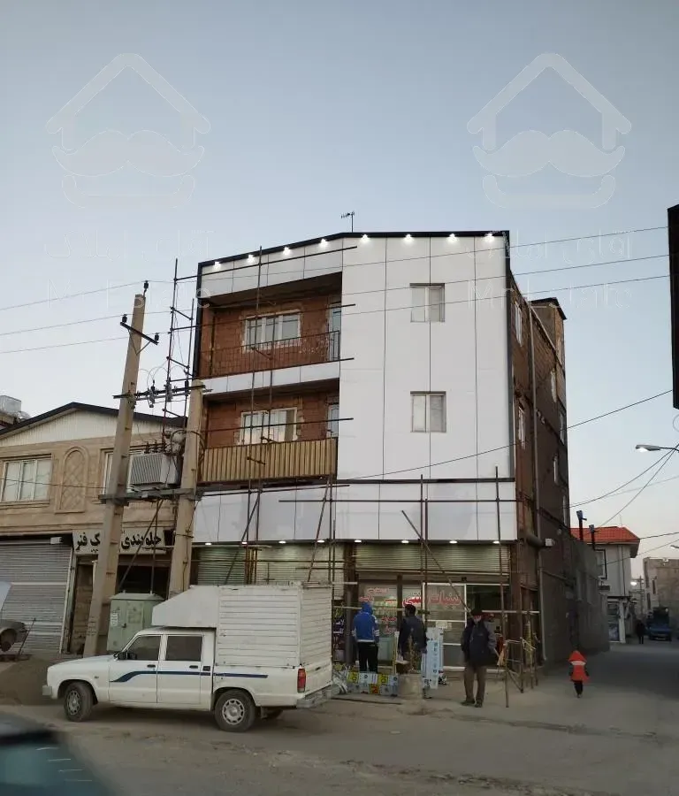 نمای کامپوزیت چلنییوم و چوب ترمو