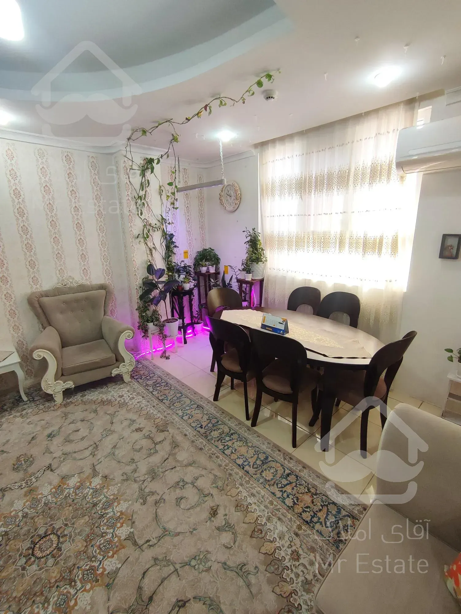 102متر/تک واحدی/گُل طبقات/2 خوابه/زیباشهر