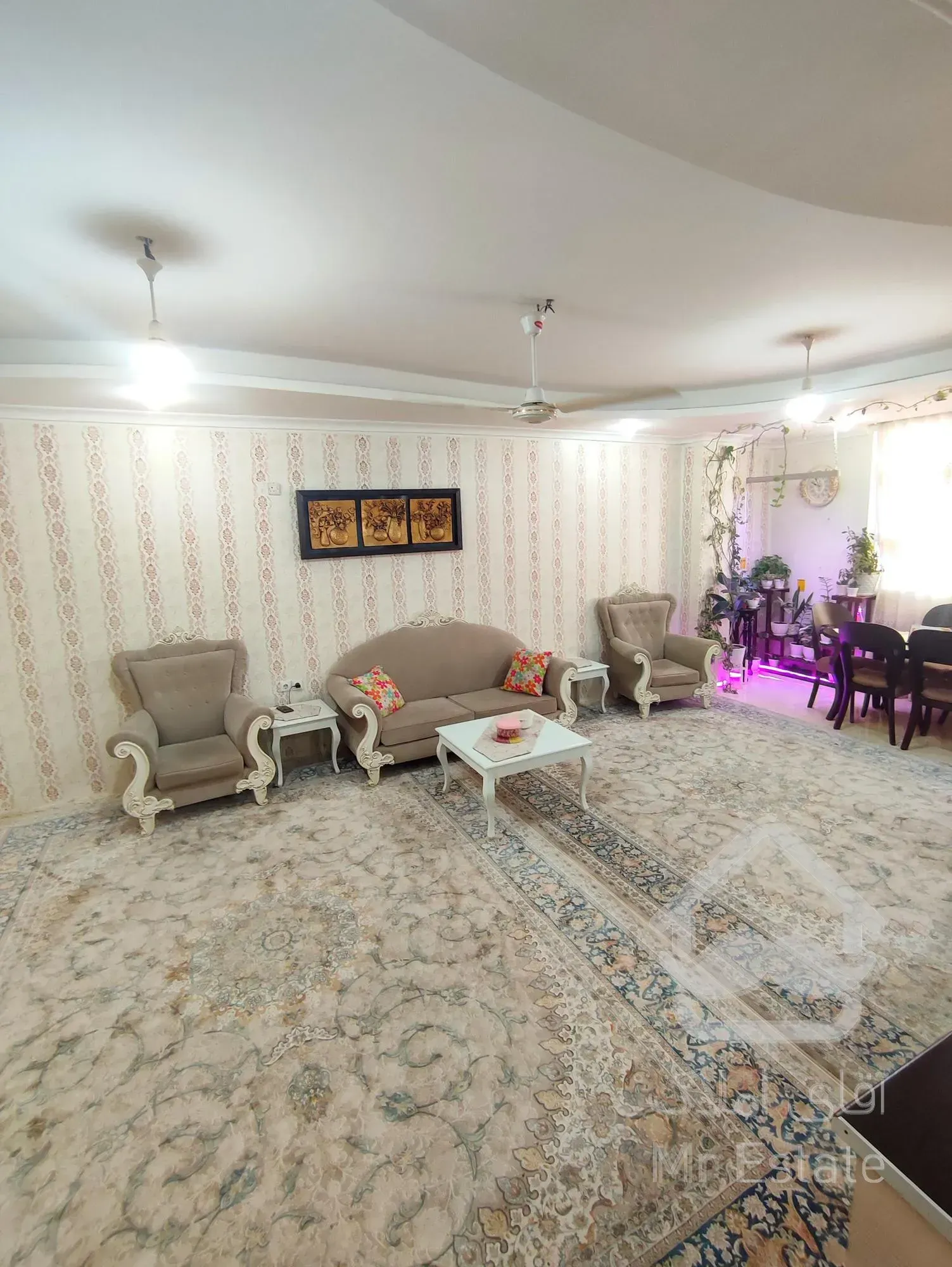 102متر/تک واحدی/گُل طبقات/2 خوابه/زیباشهر