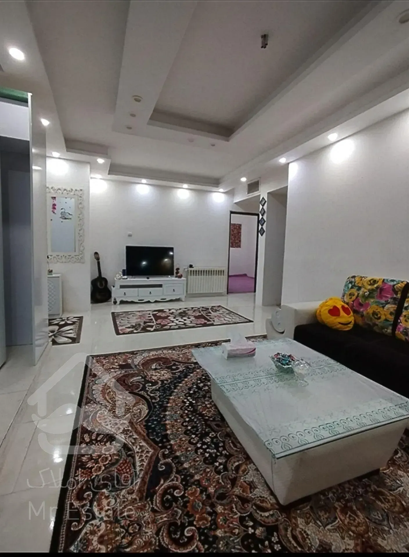 واحد پارکینگ انباری دار در شمال فاز پنج