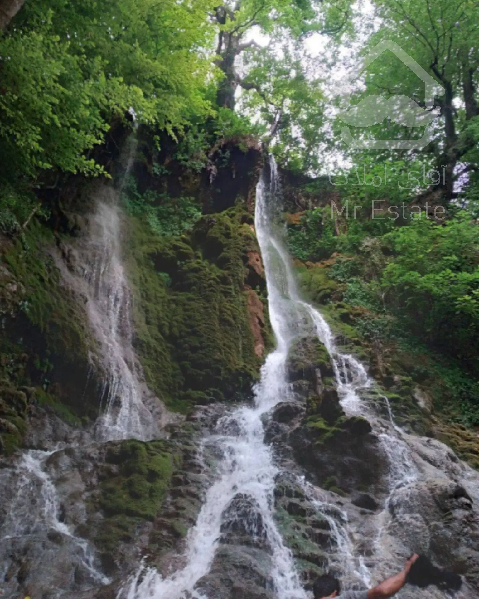 زمین روستای یخکش