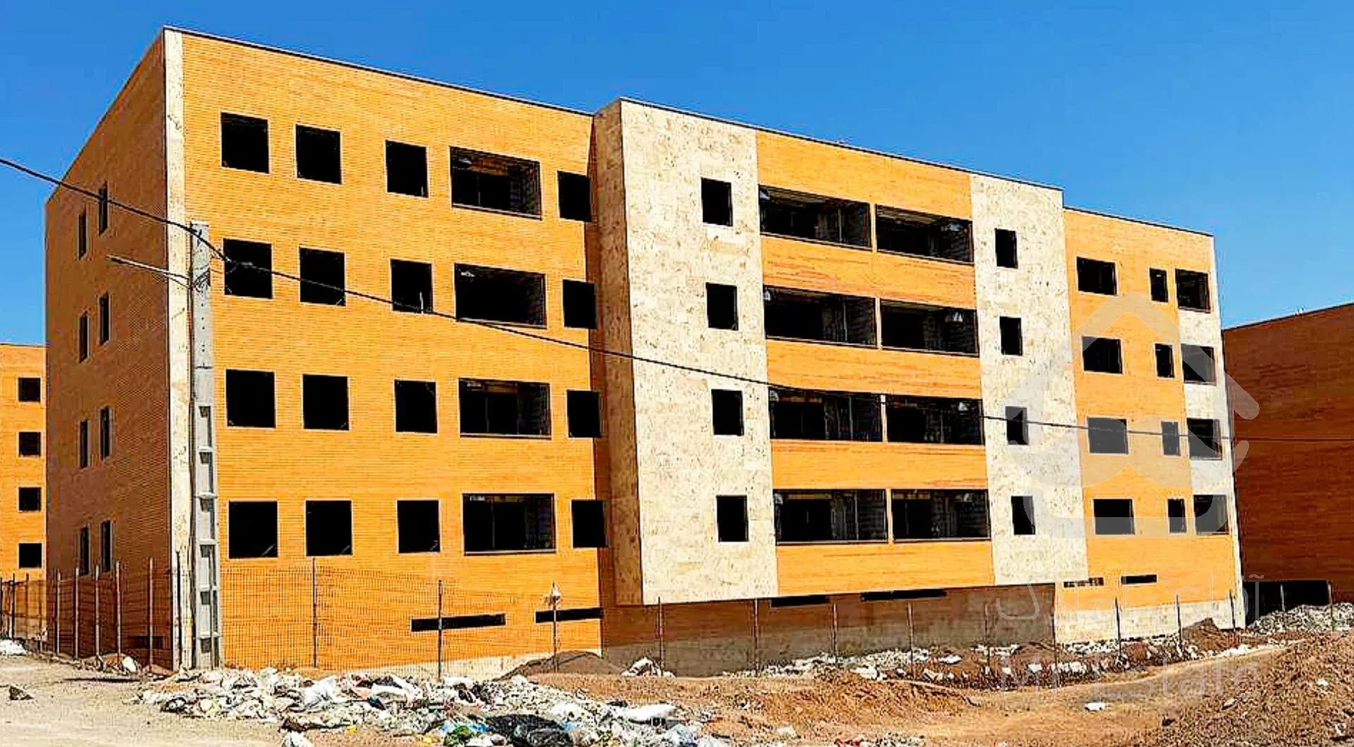 نوساز ,پارکینگ دار ,دوخوابه