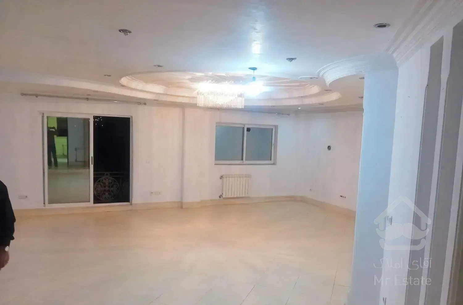 دوواحدی۲۰۰متر/ طبقه اول/ خ تهران