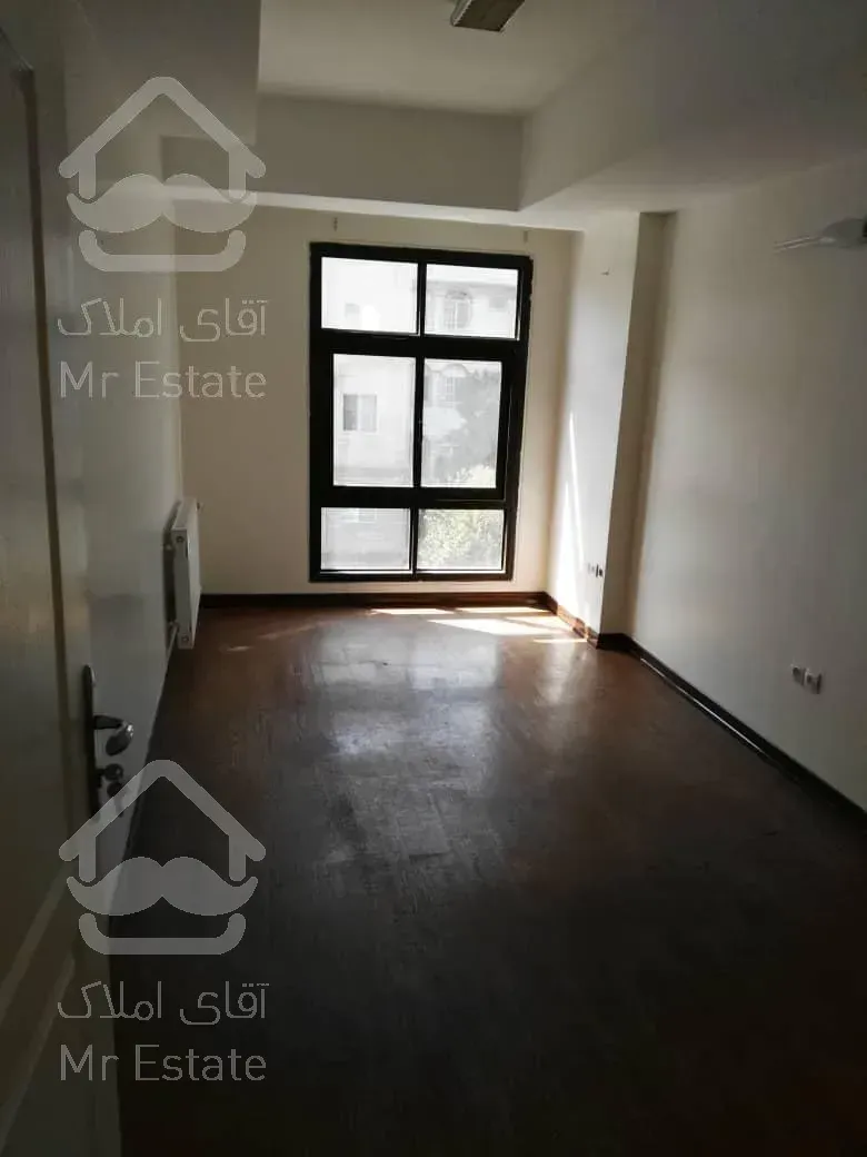 خرید اداری ۸۰ متر بر کاشانی