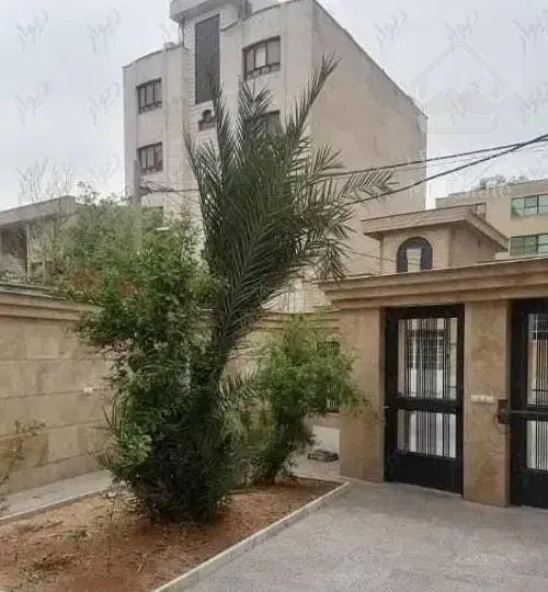 آپارتمان سه خواب/۱۷۰ متر/زیر قیمت/بلوار گلستان