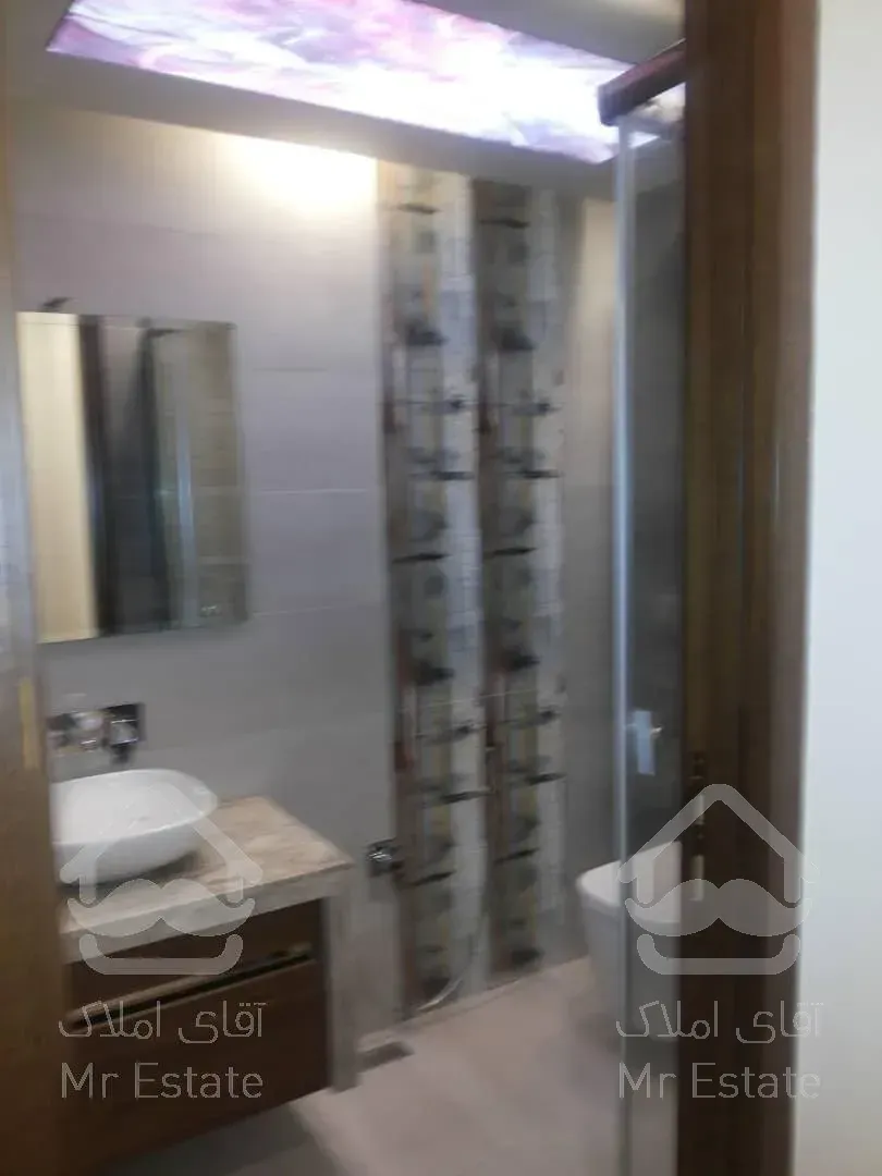 اجاره و رهن آپارتمان زعفرانیه 220  متر شیک