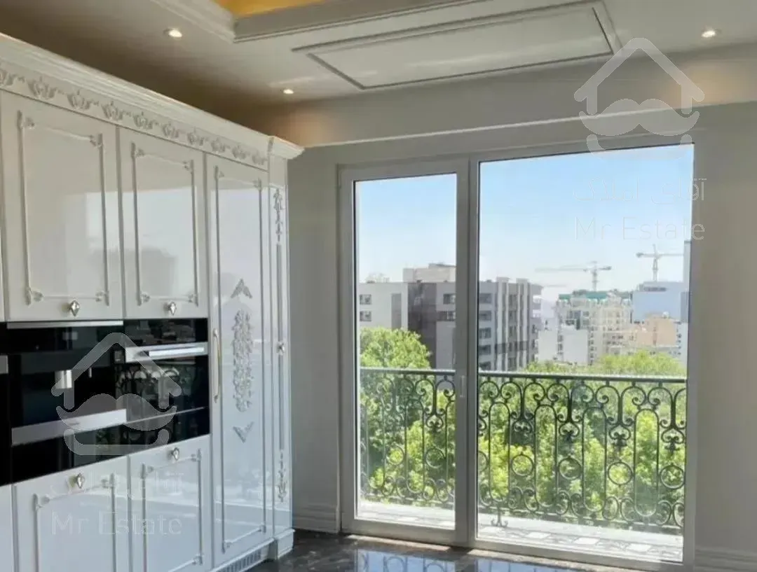 ۱۸۰ متر فرمانیه غربی /برج /فول مشاعات ۲ پارکینگ