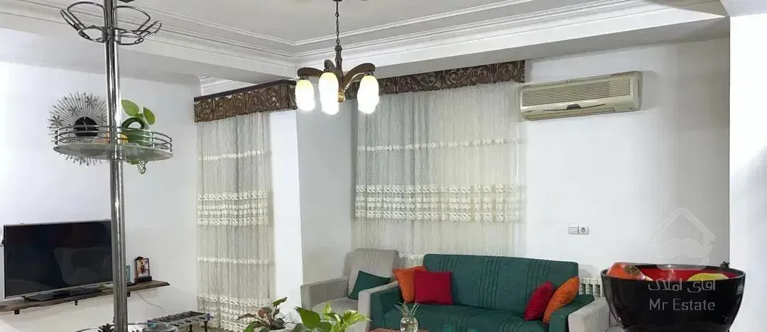 فروش فوری واحد ۸۳ متری طبقه اول اوایل میدان علی