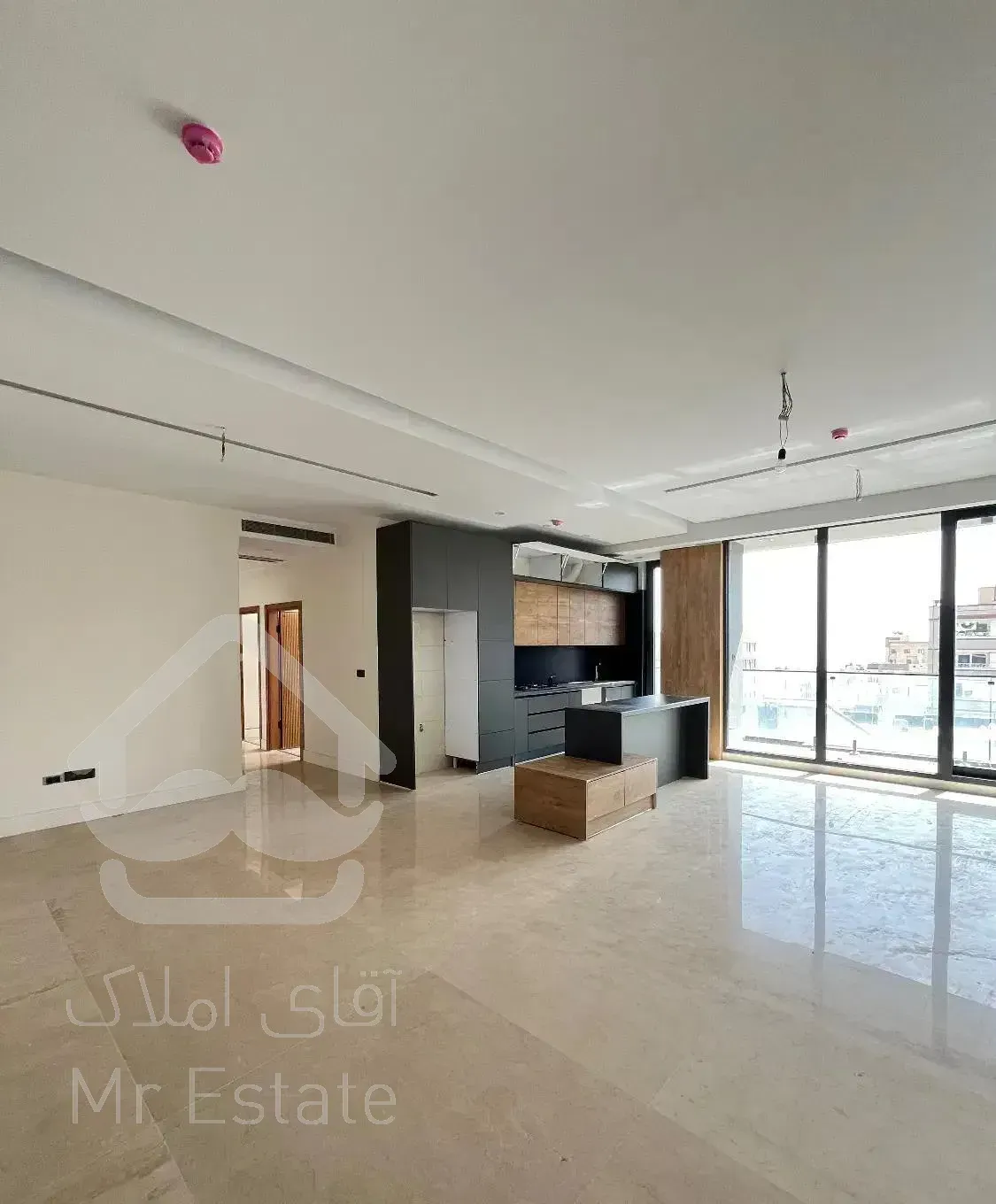 ۱۶۴ متر نورگیر و خوش نقشه فول امکانات