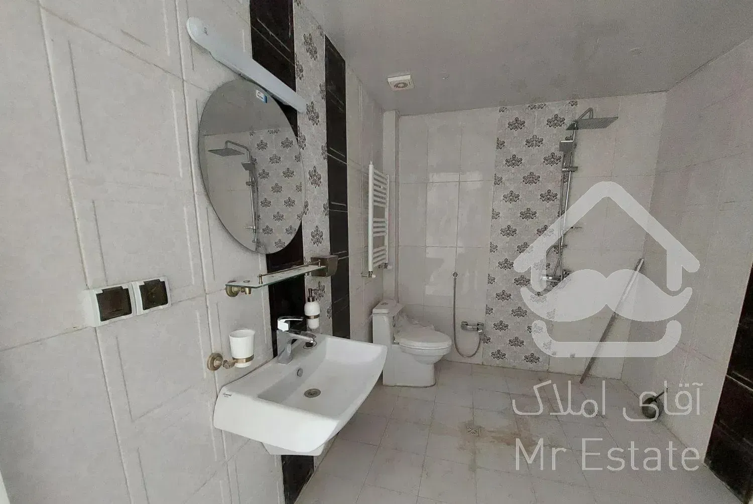 کلیدنخورده ۱۶۰متر ۳خواب بدون مشرف