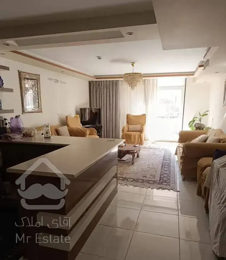 فروش واحد 110 متری طبقه اول خیابان مفتح