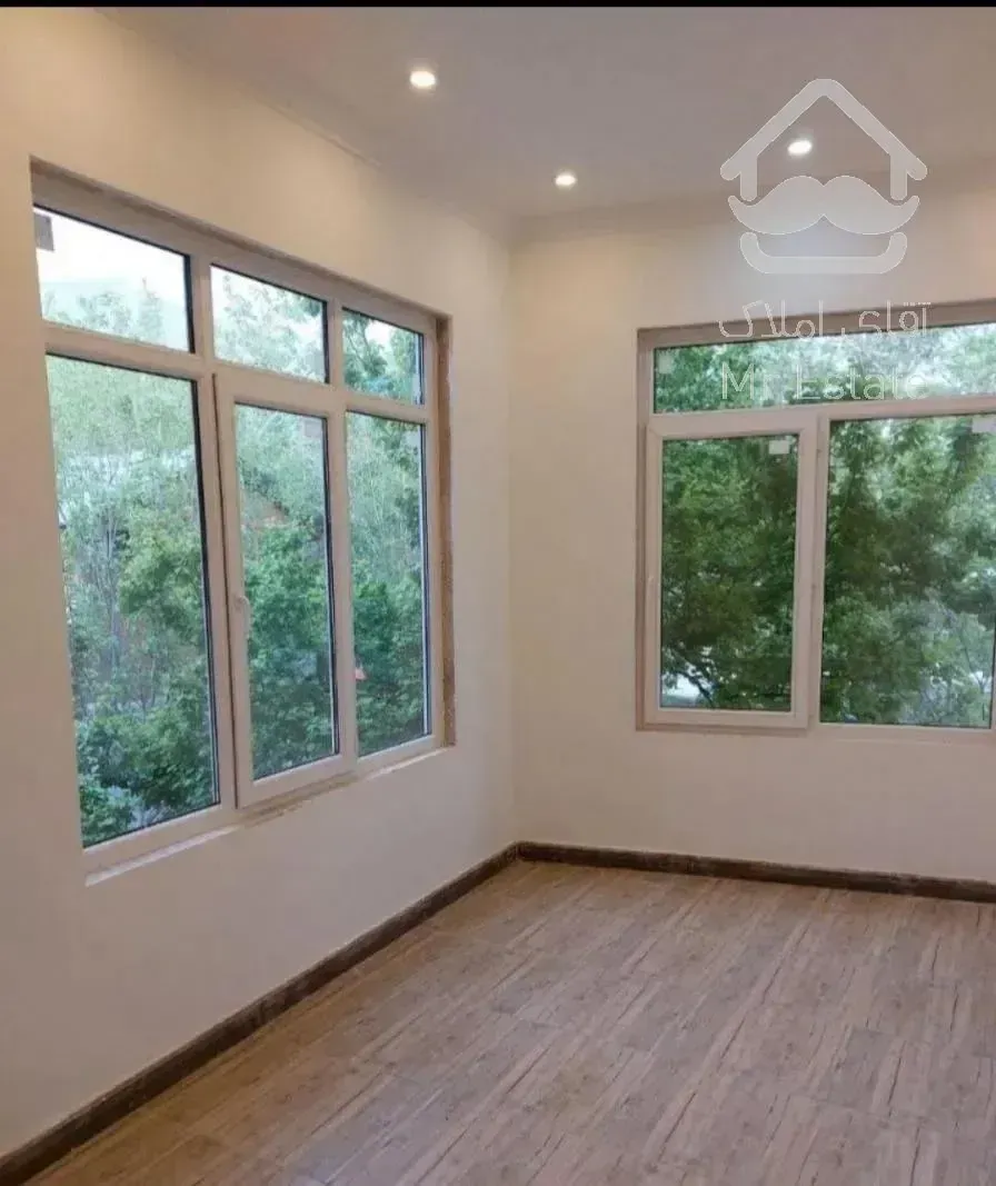 ویلا باغ غرب تهران 200 متری