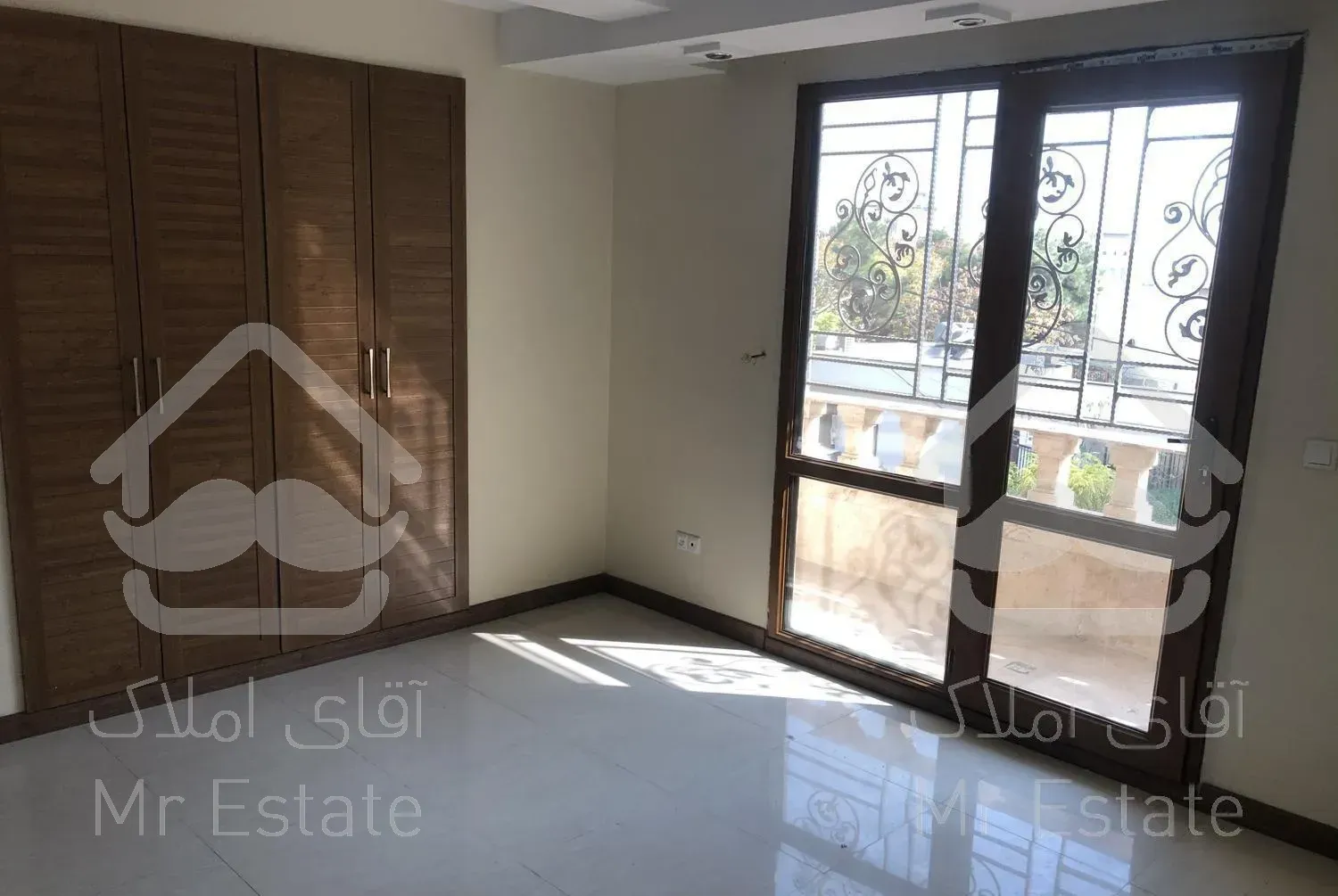 ۱۲۲ متری ۲ خوابه شیک ویو دار