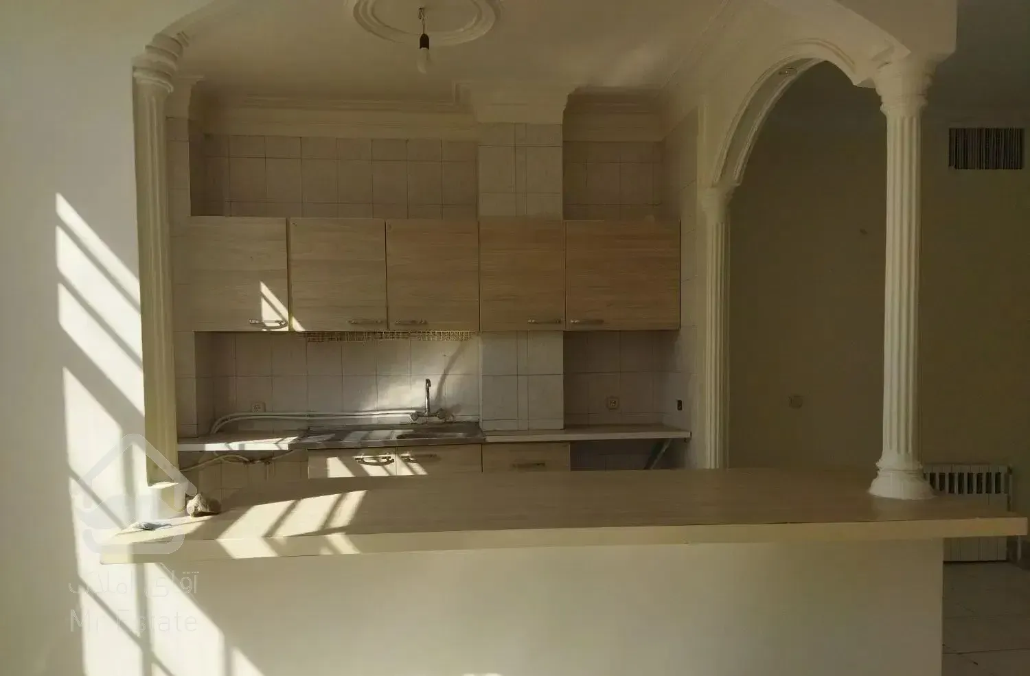 70 متر / حیاط خلوت اختصاصی/ تقاطع شریعتی و مطهری