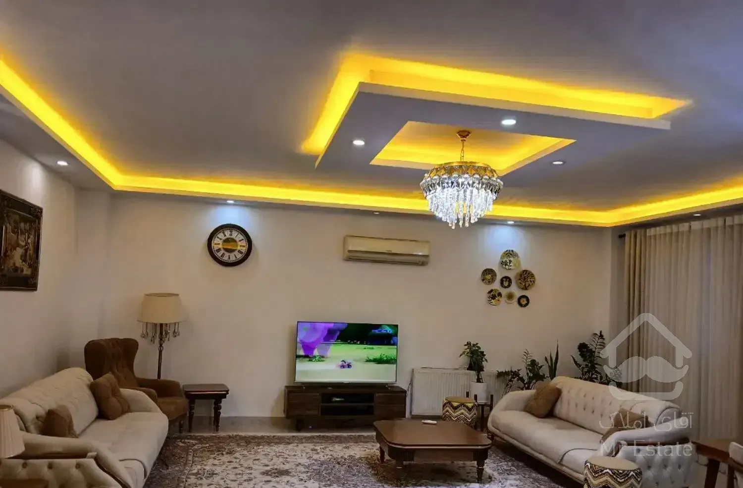فروش آپارتمان ۱۰۵ متری/با پارکینگ/خ فیاض