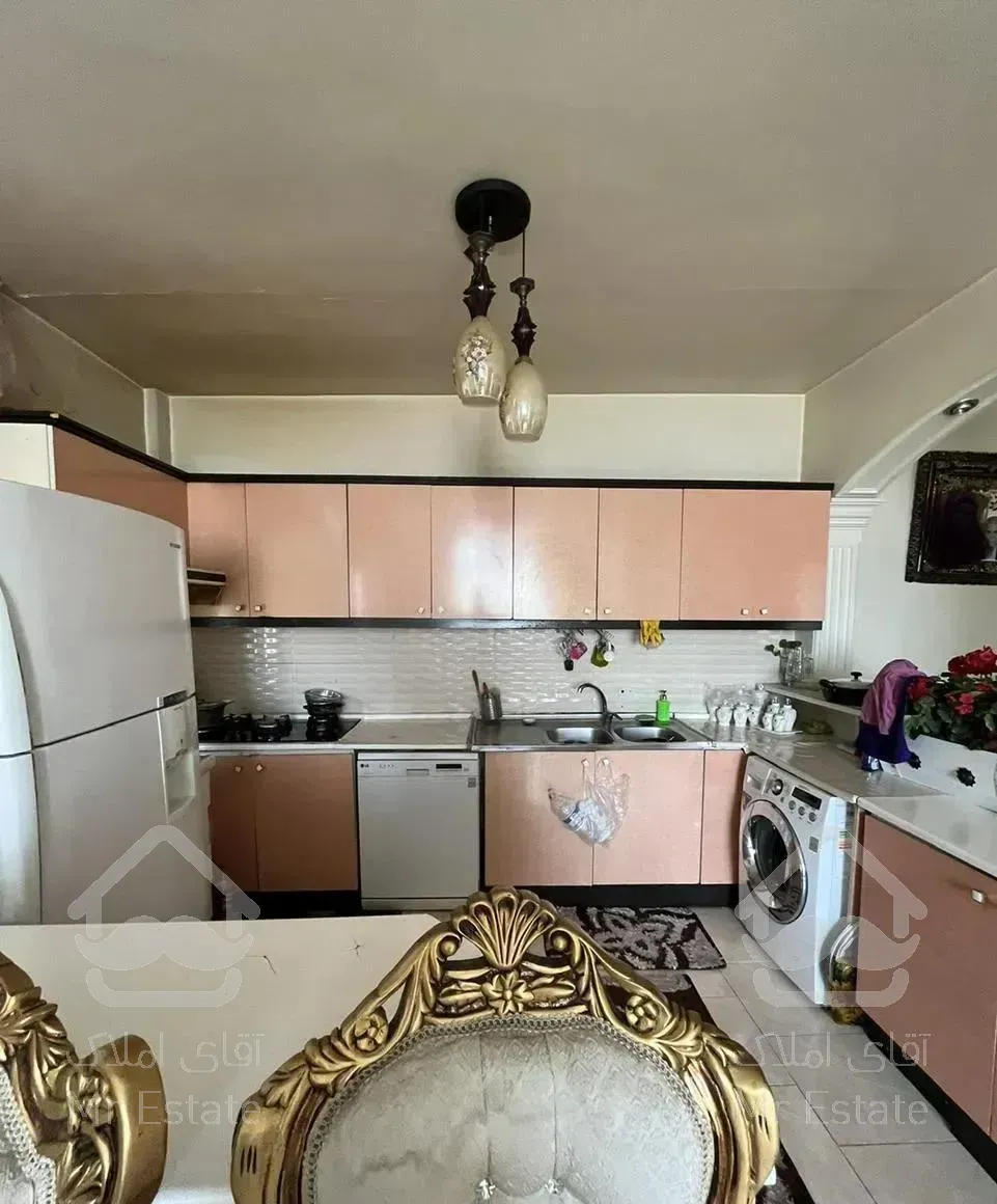 ۹۰ متر۲خواب با پارکینگ،انباری