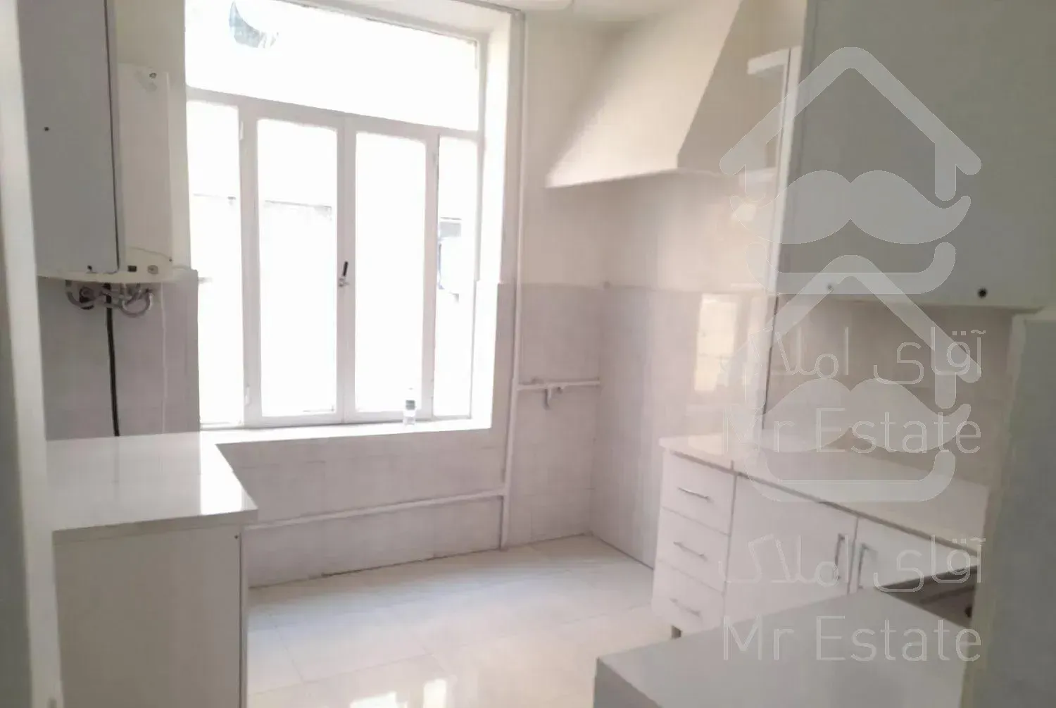 210 متر سه خوابه