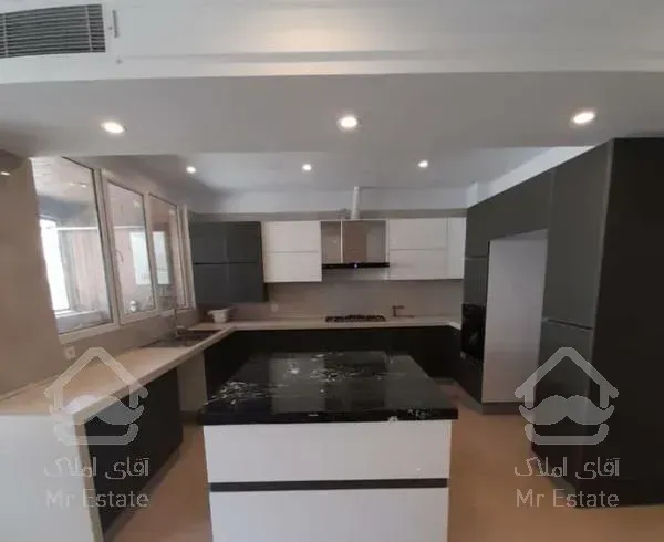 آپارتمان 200 متر، 3 خواب، شخصی ساز