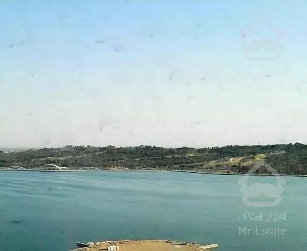 ۱۶۵متر با چشم انداز  دریاچه