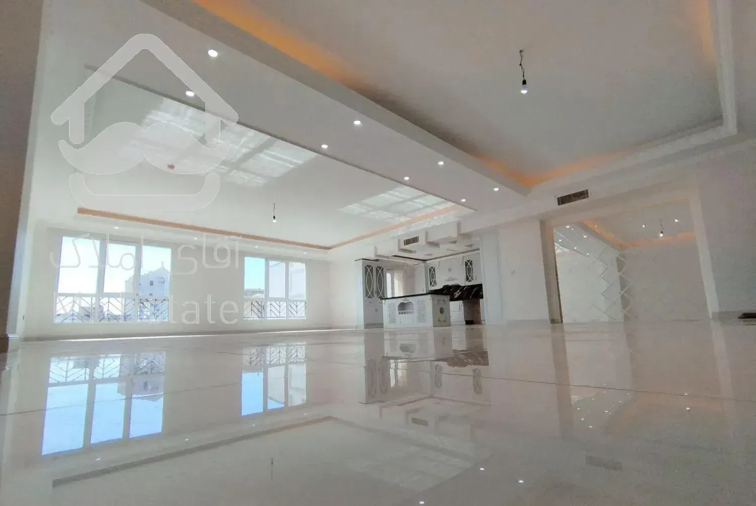 180مترنوسازکلیدنخورده//میرداماد/2پارکینگ سندی