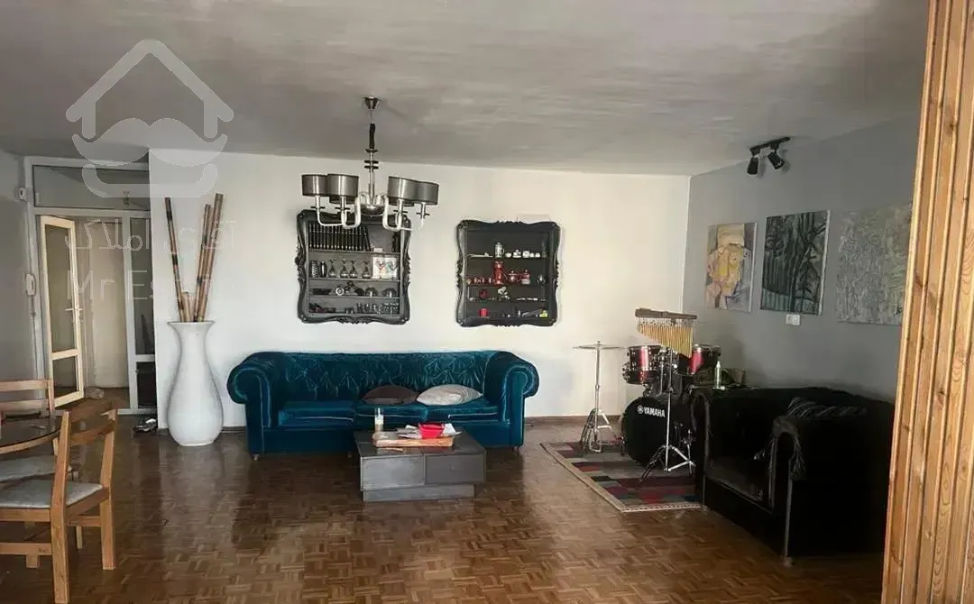 فرمانیه غربی برج طبقه ۹متراژ ۲۰۸متر ۳خوابه فول