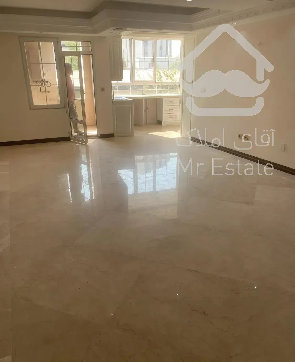 نوساز کلید نخورده 107متر