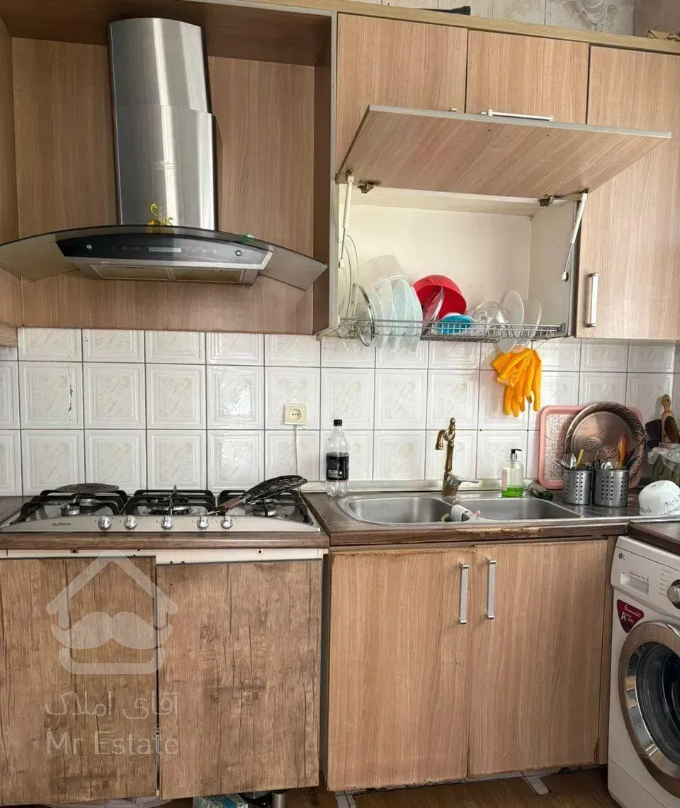 اجاره آپارتمان ۴۳ متری ۱ خوابه طبقه ۲ در جمهوری