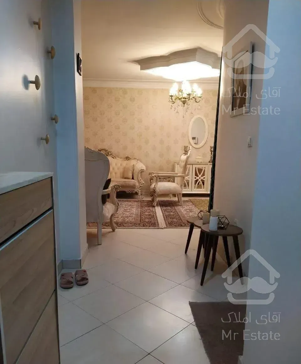 77 متر فول امکانات روبه آفتاب