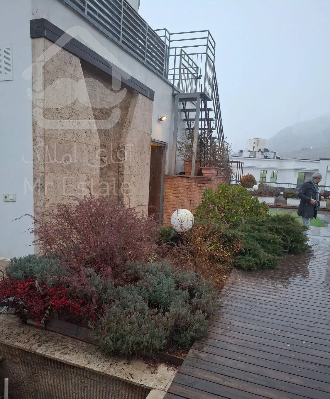 تجریش ۱۴۵ متر زندگی بر فراز ابرها