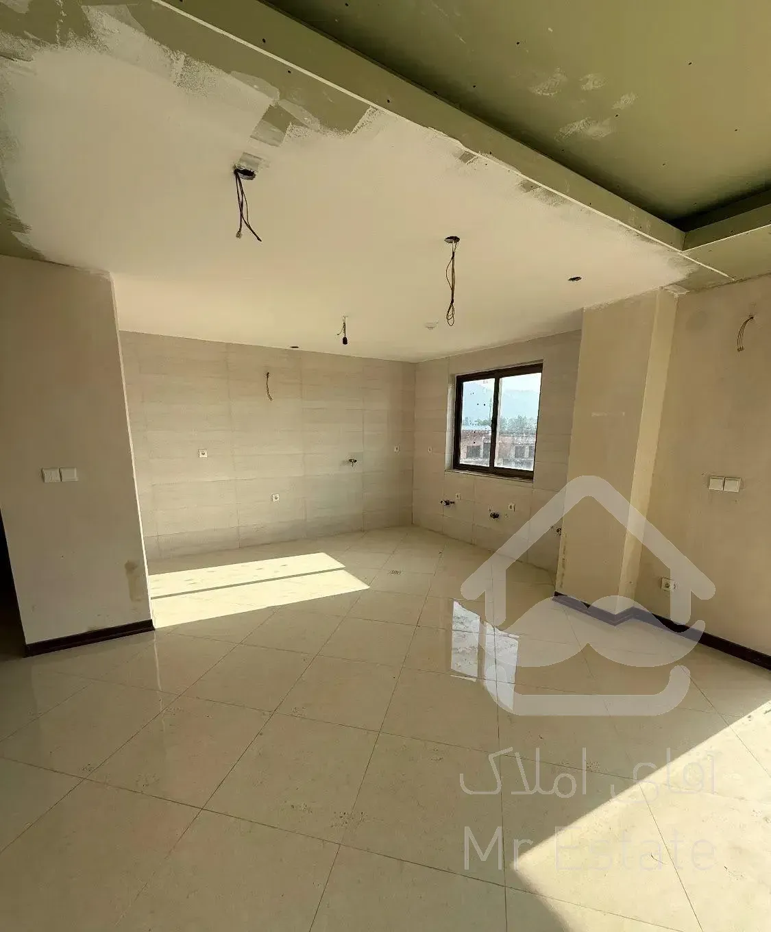 واحد مسکونی داخل شهرک نمک آبرود