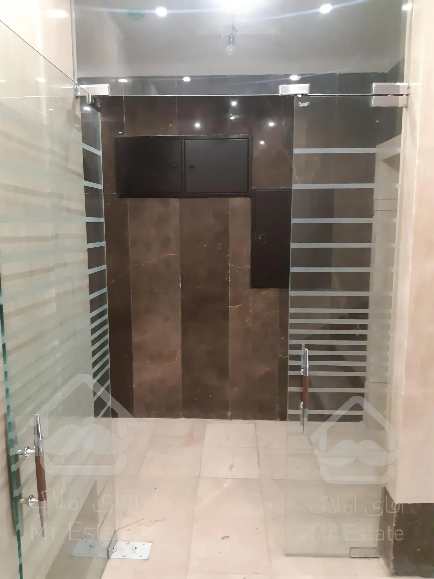 خرید آپارتمان ۱۴۳ متر ۳ خواب مهرشهر فاز۴ خ ۴۱۱ غربی