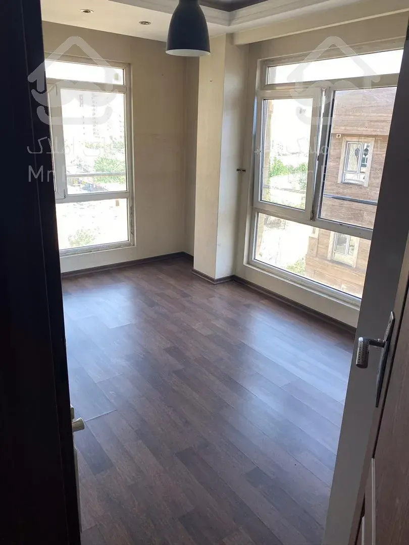 آپارتمان ۱۱۰ متری با امکانات عالی