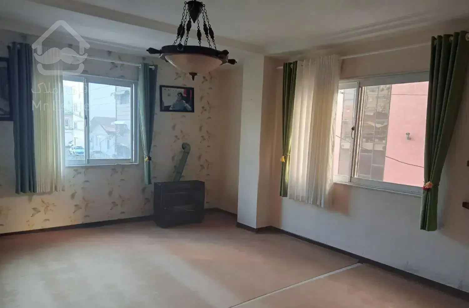 فروش یک واحد آپارتمان دو خوابه