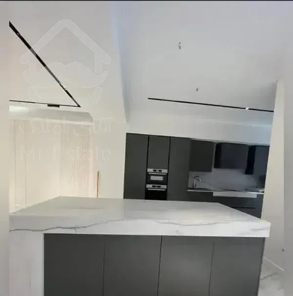 ۱۹۰ متر - ۳ خوابه - شاهکار معماری - فرعی دنج