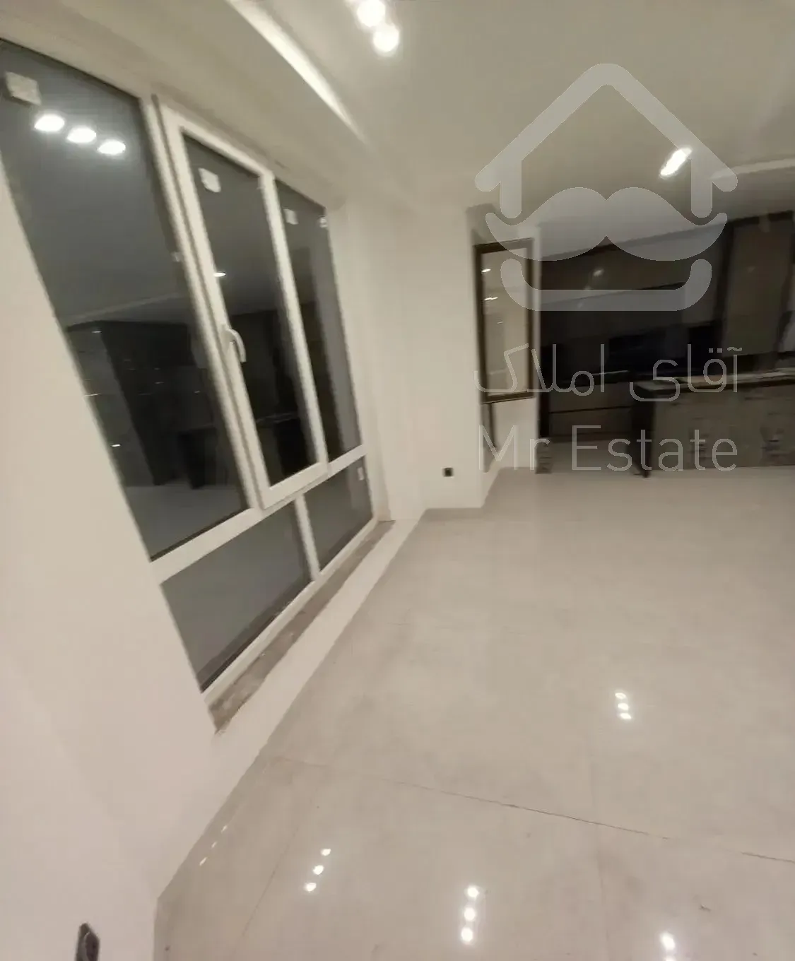 ۱۹۵ متر ۳ خوابه اکازیون همافران