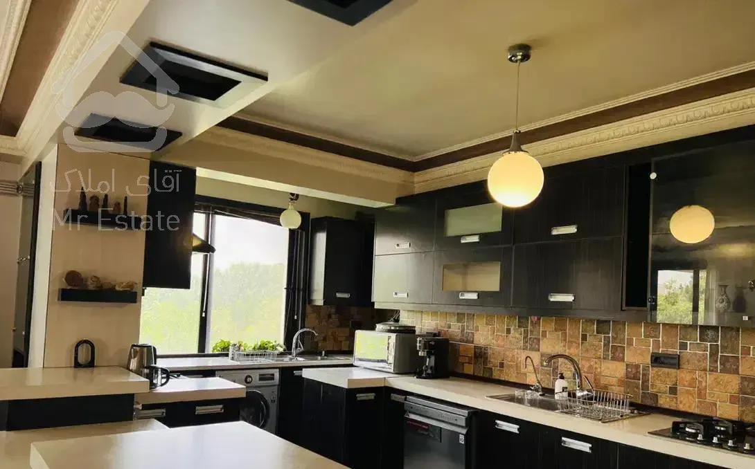 آپارتمان۱۹۶متری/تک واحدی/مشتاق خیابان مهران