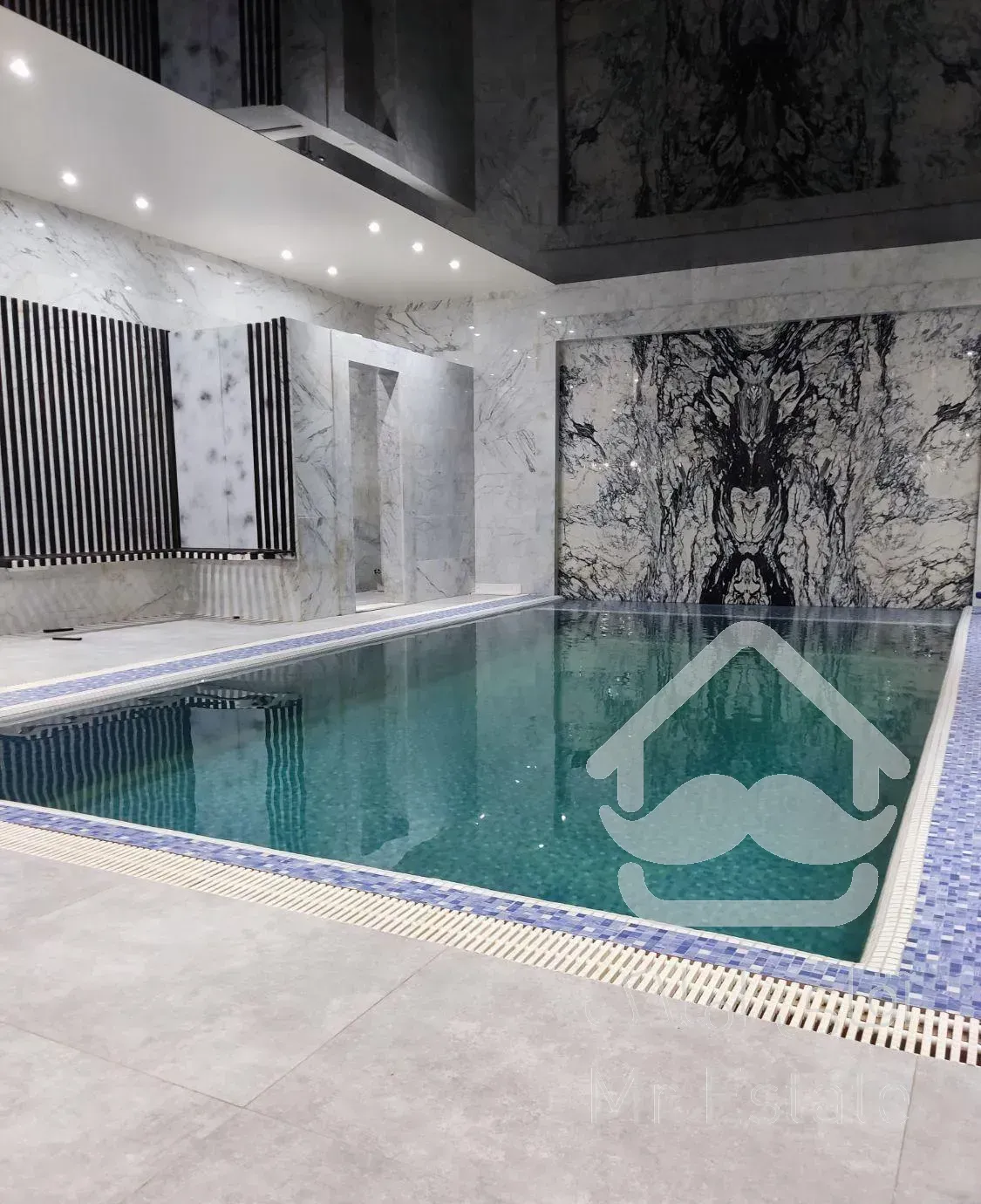 باغ ویلا، استخرسرپوشیده، حوالی، زردنجان