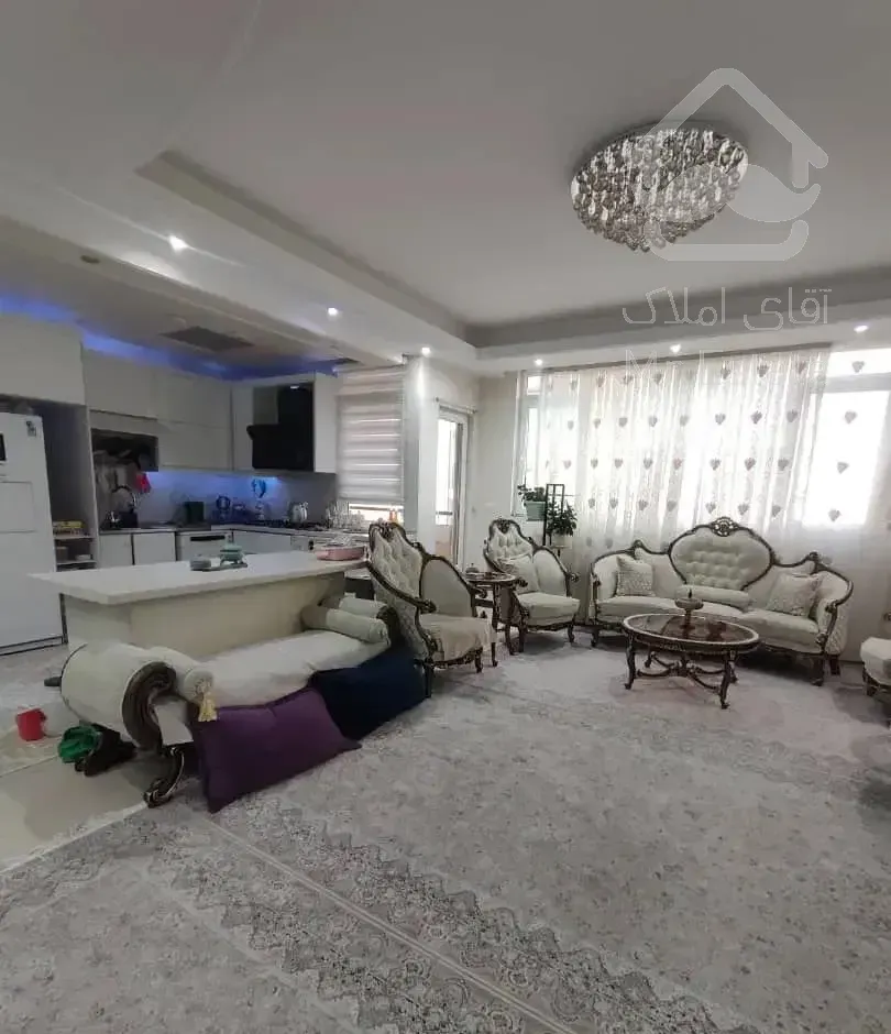 ۱۰۵متر / ۲ خواب / سالن سرتاسرپرده خور