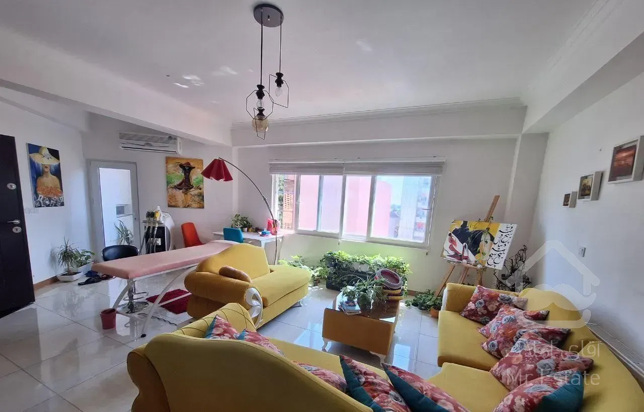 فروش آپارتمان ۹۲ متری تک واحدی طبقه چهارم