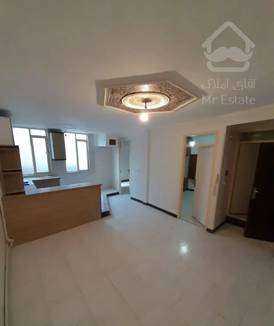 فروش آپارتمان ۶۰ متری ۲ خوابه طبقه ۱ در مارلیک