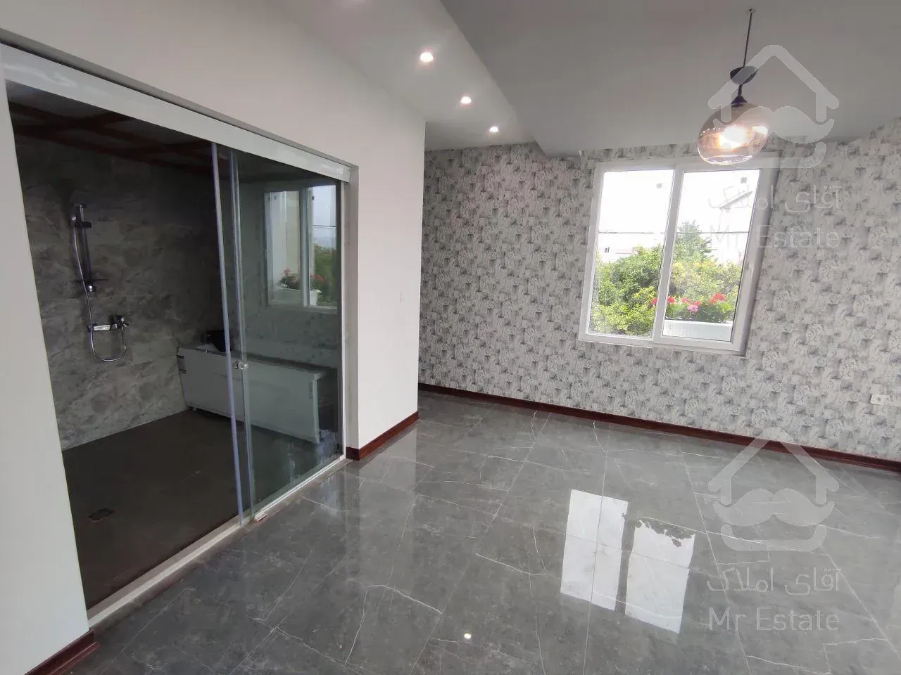 فروش ویلا ۲۵۰متری