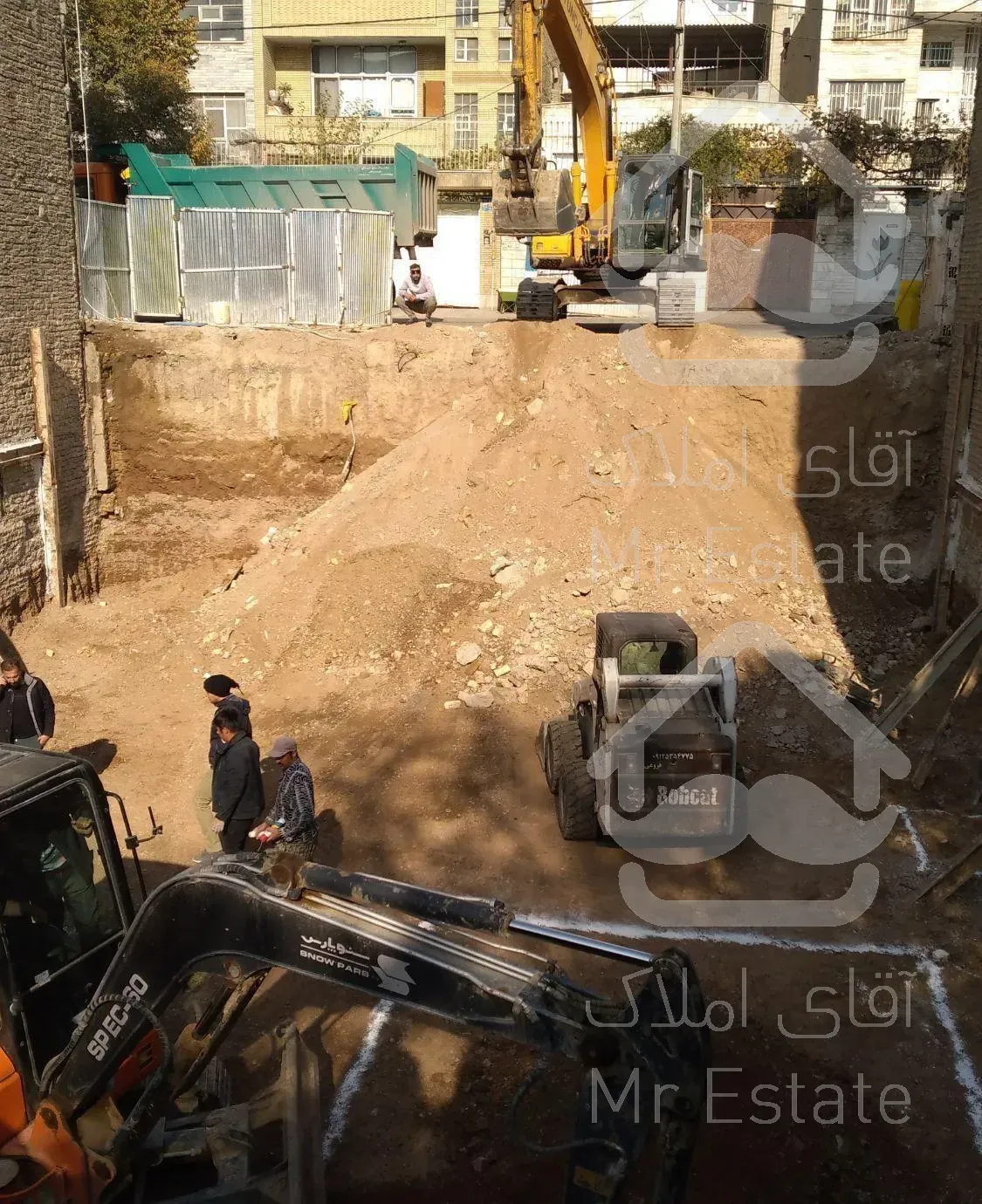 اجاره بابکت و خاور خاکبرداری و گود برداری