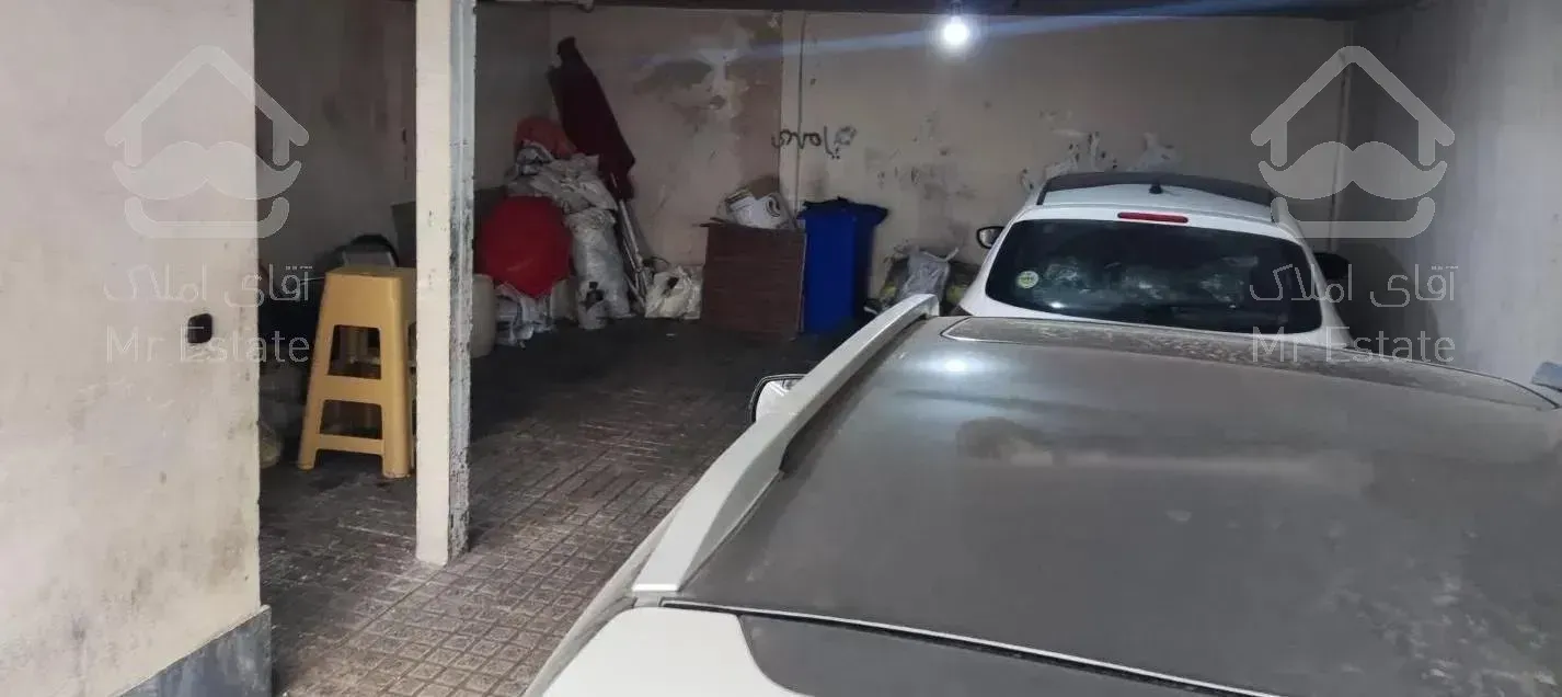 ۴۴ متری تک واحد طبقه چهارم با پارکینگ// دهقان