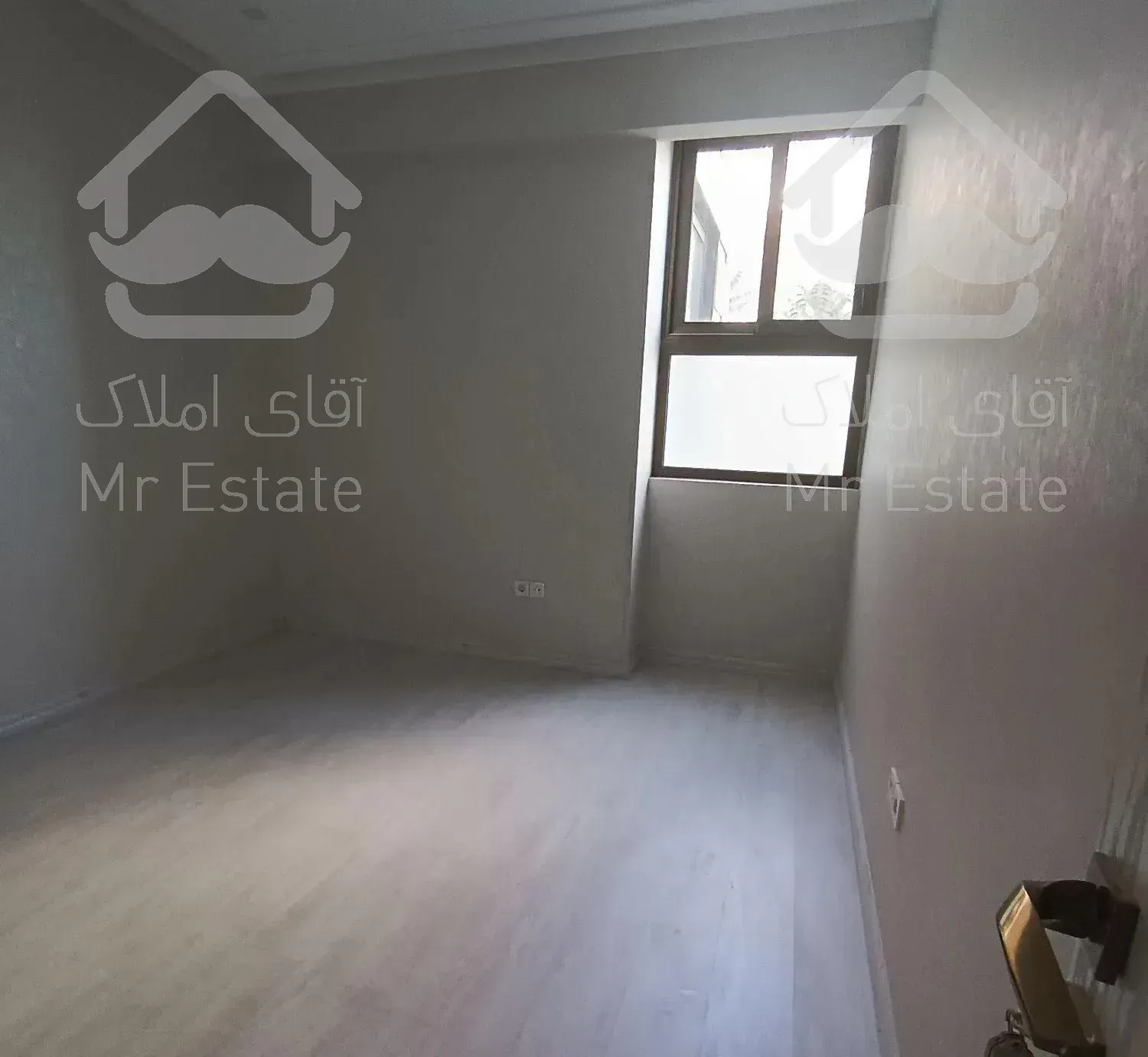 ۱۶۸ متر روف گاردن