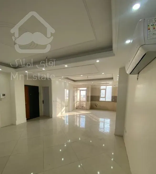 ۶۵ متـری کلیـد نخورده با پارکـینگ / در ارجمندی راد