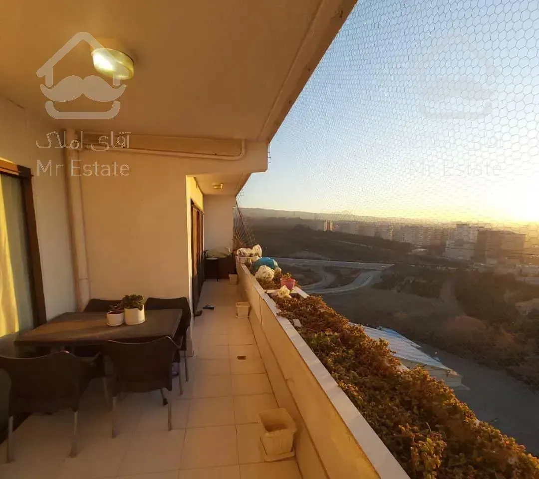 شهرک امید ۴خواب۲۱۲متر/ویو