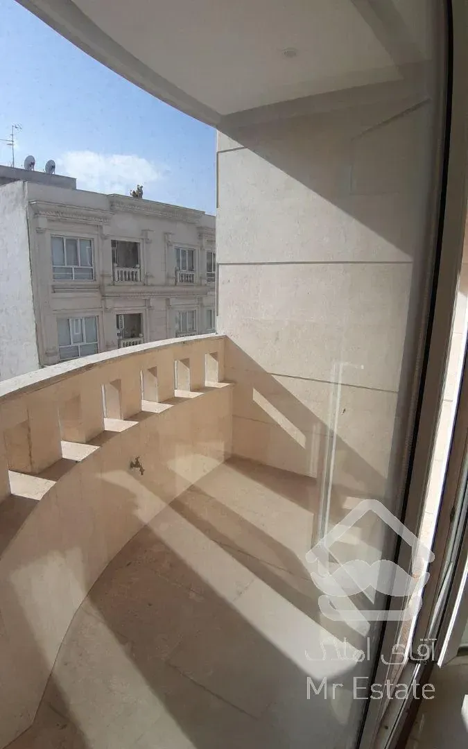 آپارتمان کلید نخورده