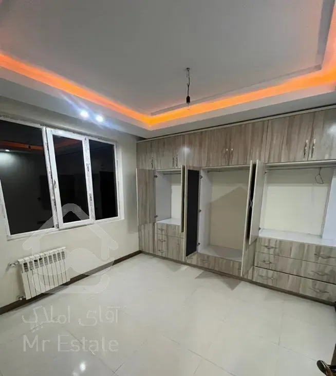 پاسداران شهید عراقی ۱۰۵متر دو‌خواب پنجره قدی/تراس