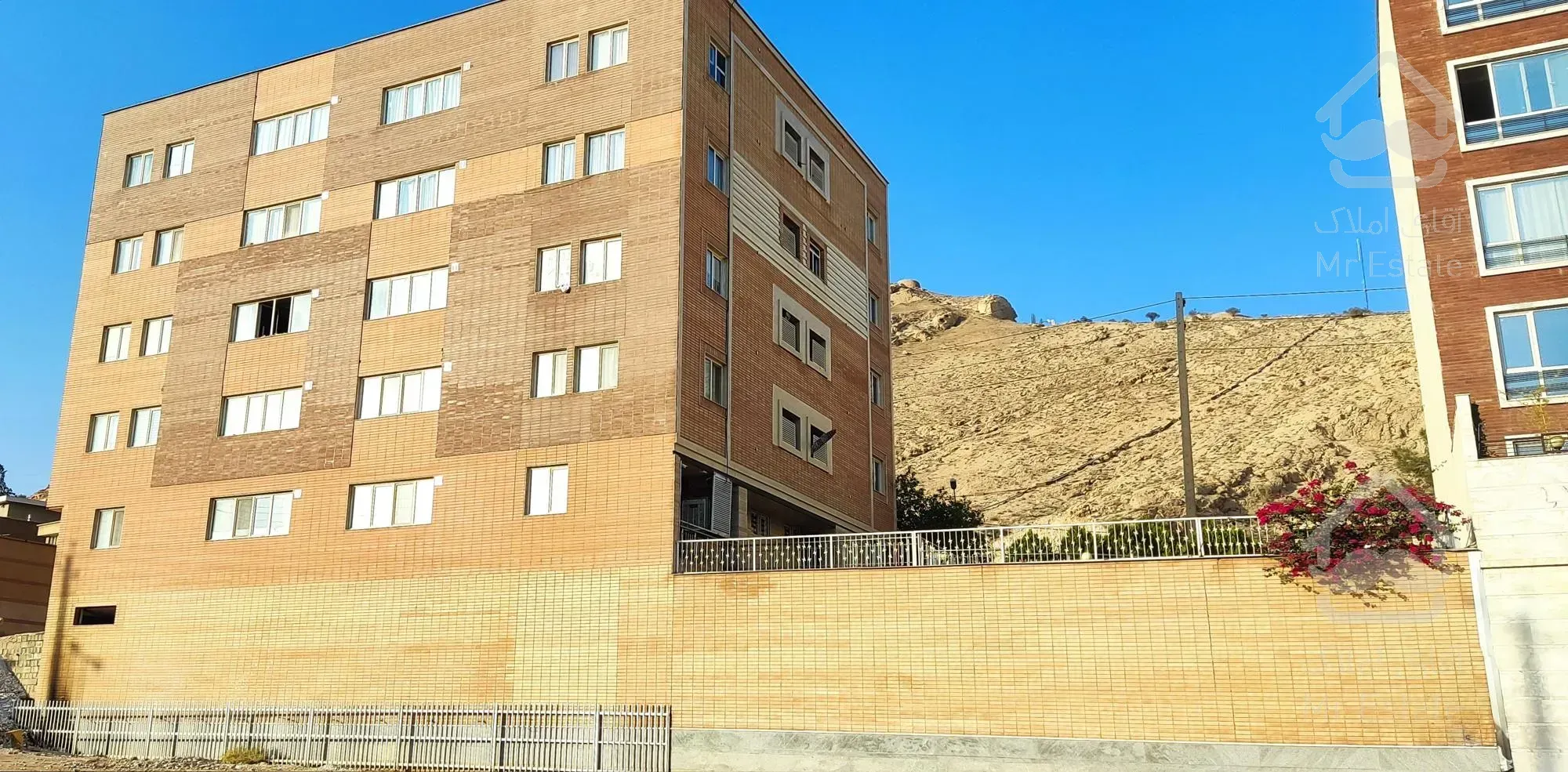 آپارتمان 120 متری سه خوابه سرداران