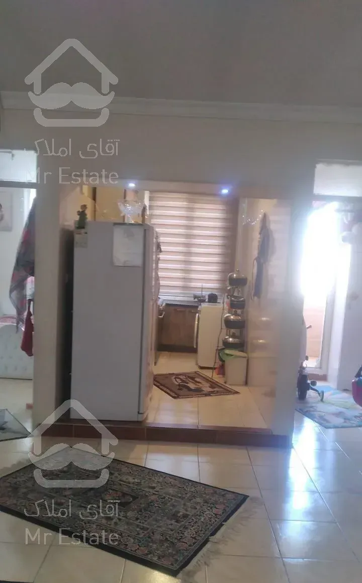 82متری فول فول امکانات آسانسور وپارکینگ اختصاصی